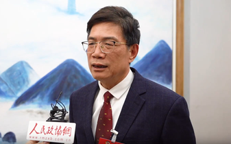 廣西壯族自治區(qū)政協(xié)常委王萬(wàn)傳：聚焦西部陸海新通道 助力廣西實(shí)體經(jīng)濟(jì)發(fā)展