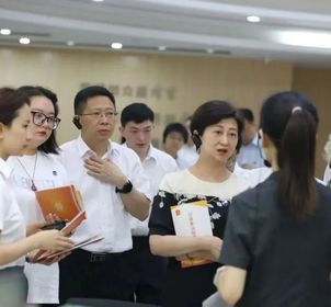 全國政協(xié)委員李迎新：打造解紛樣板 護(hù)航企業(yè)出海