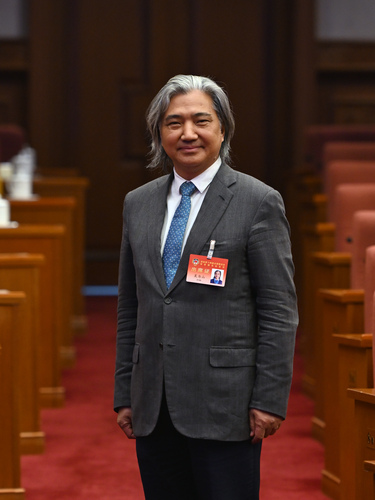 吳為山