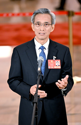 全國政協委員林松添接受媒體采訪。(6558844)-20250305083840