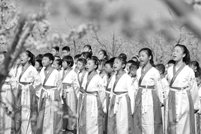 誦讀國學經典 傳承文化基因