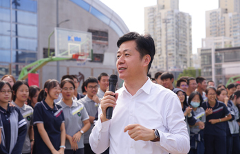 守護“會發光”的成長