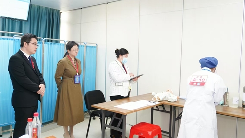 （勞動節2）曾敏：用微笑潤澤心靈(分離圖(7123542)-20250430090957