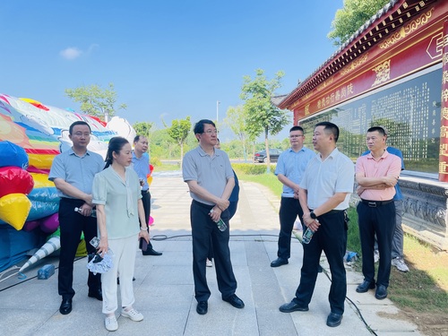 韓民春（右四）帶領民建湖北省委會調研組在(7453049)-20250614083142