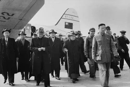主圖：1949年4月1日和談代表團抵達北(7443541)-20250616094626