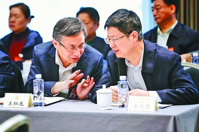 書齋的邊界——記全國政協委員王燦龍(分離(7599971)-20250702090036