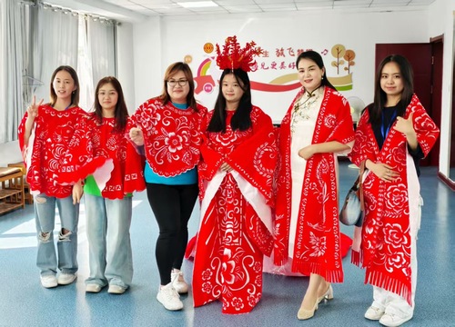 （7月29日8版港澳僑）香港青年寧夏實習(7814747)-20250729085816