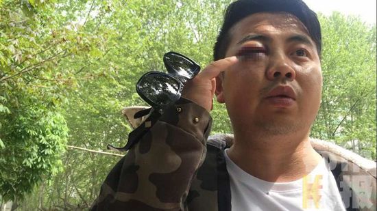 為搶朋友圈十來塊“紅包”，寧陜鎮政府干部大打出手。